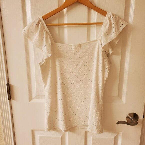 Les Amis Eyelet Knit Sleeveless Top in Ivory Size M (6-8)  color: Ivory - Picture 7 of 7